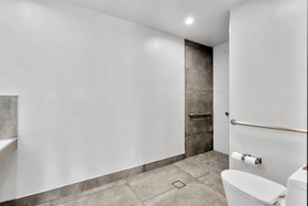 Exclusivo Inn & Suites