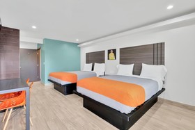 Exclusivo Inn & Suites