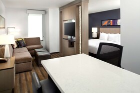 Hyatt House Denver/Lakewood at Belmar