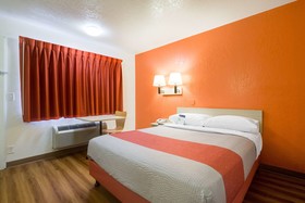 Park Inn by Radisson Lakewood