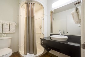 Park Inn by Radisson Lakewood