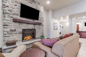 Cobblestone Hotel & Suites - Lamar