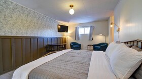Old Tale Inn