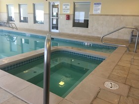 Holiday Inn Express Limon I-70 (Ex 359)