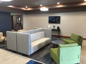 Holiday Inn Express Limon I-70 (Ex 359)