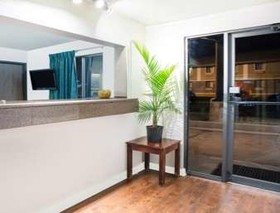Super 8 by Wyndham Limon