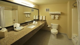 Holiday Inn Express & Suites Littleton