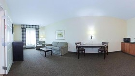 Holiday Inn Express & Suites Longmont
