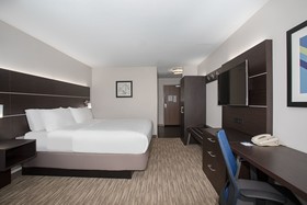 Holiday Inn Express & Suites Longmont