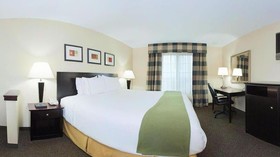 Holiday Inn Express & Suites Longmont