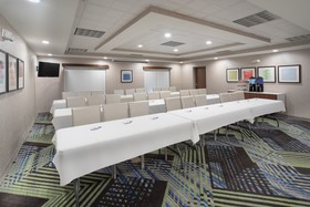 Holiday Inn Express & Suites Longmont