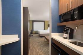 Holiday Inn Express & Suites Longmont