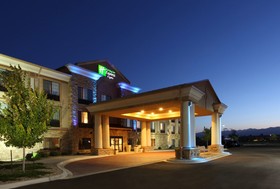 Holiday Inn Express & Suites Longmont