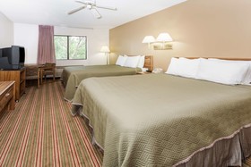Travelodge by Wyndham Longmont