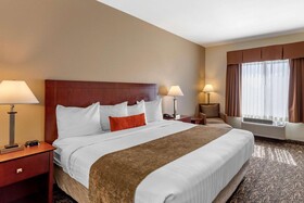 Best Western Plus Louisville Inn & Suites