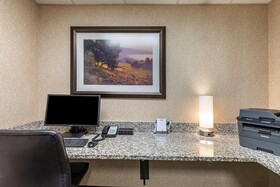 Best Western Plus Louisville Inn & Suites