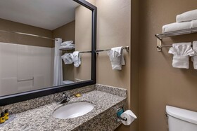 Best Western Plus Louisville Inn & Suites