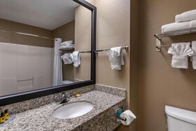 Best Western Plus Louisville Inn & Suites