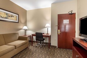 Best Western Plus Louisville Inn & Suites