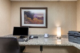 Best Western Plus Louisville Inn & Suites