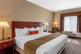 Best Western Plus Louisville Inn & Suites