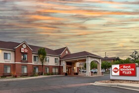 Best Western Plus Louisville Inn & Suites