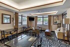 Best Western Plus Louisville Inn & Suites