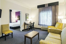 La Quinta Inn & Suites by Wyndham Denver Boulder-Louisville