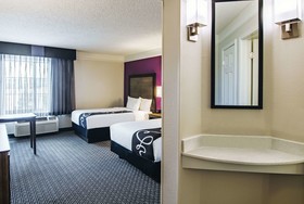 La Quinta Inn & Suites by Wyndham Denver Boulder-Louisville