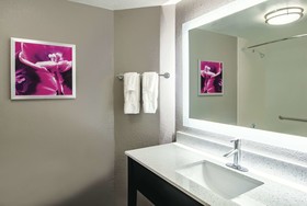 La Quinta Inn & Suites by Wyndham Denver Boulder-Louisville