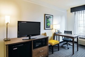La Quinta Inn & Suites by Wyndham Denver Boulder-Louisville