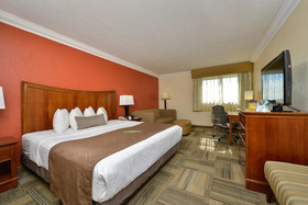Best Western Plus Loveland Inn
