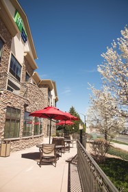 Holiday Inn Express & Suites Loveland