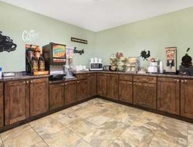 Travelodge by Wyndham Loveland/Fort Collins Area