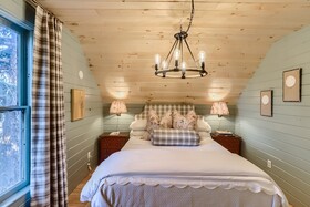 A-Lodge Lyons