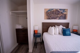 A-Lodge Lyons