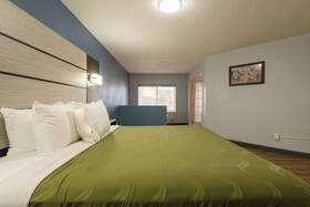 Quality Inn & Suites Manitou Springs At Pikes Peak