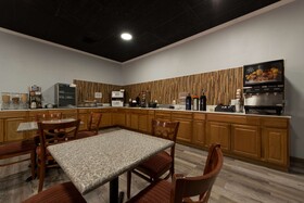 Quality Inn & Suites Manitou Springs At Pikes Peak