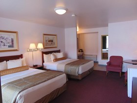 Magnuson Hotel Manitou Springs