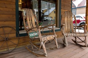 The Minturn Inn