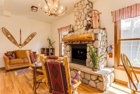 The Minturn Inn