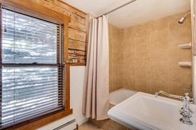 The Minturn Inn