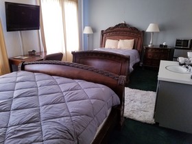 Budget Host Monte Villa Inn