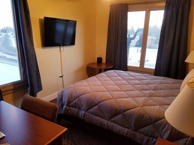 Budget Host Monte Villa Inn