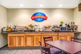 GreenTree Inn Montrose