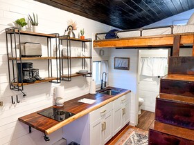 Cedar Creek Rv Park And Lodging