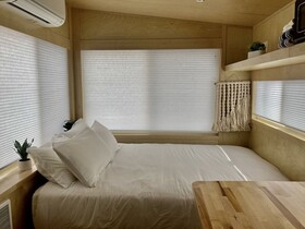 Cedar Creek Rv Park And Lodging
