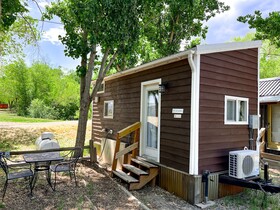 Cedar Creek Rv Park And Lodging