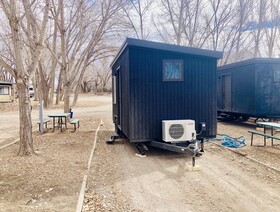 Cedar Creek Rv Park And Lodging