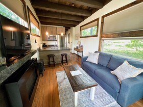Cedar Creek Rv Park And Lodging